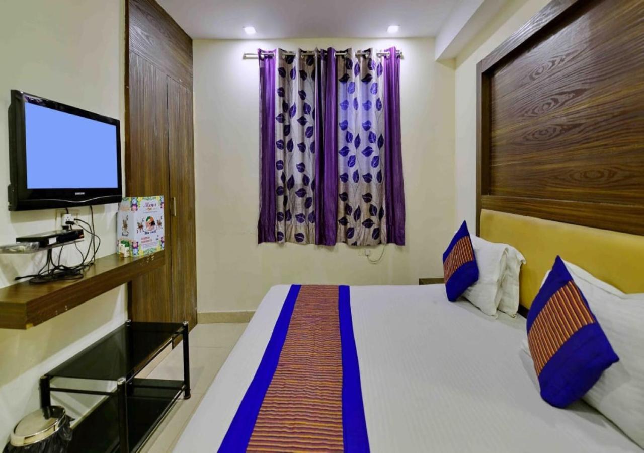 Hotel Perfect Spot- Main Bazar - Walking Metro Station Nueva Delhi Exterior foto